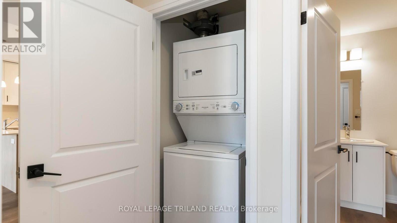 865 Kleinburg Drive — photo 11