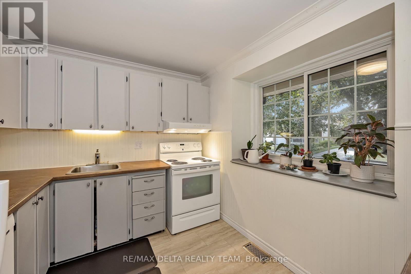 435 DUVERNAY DRIVE - Image 11