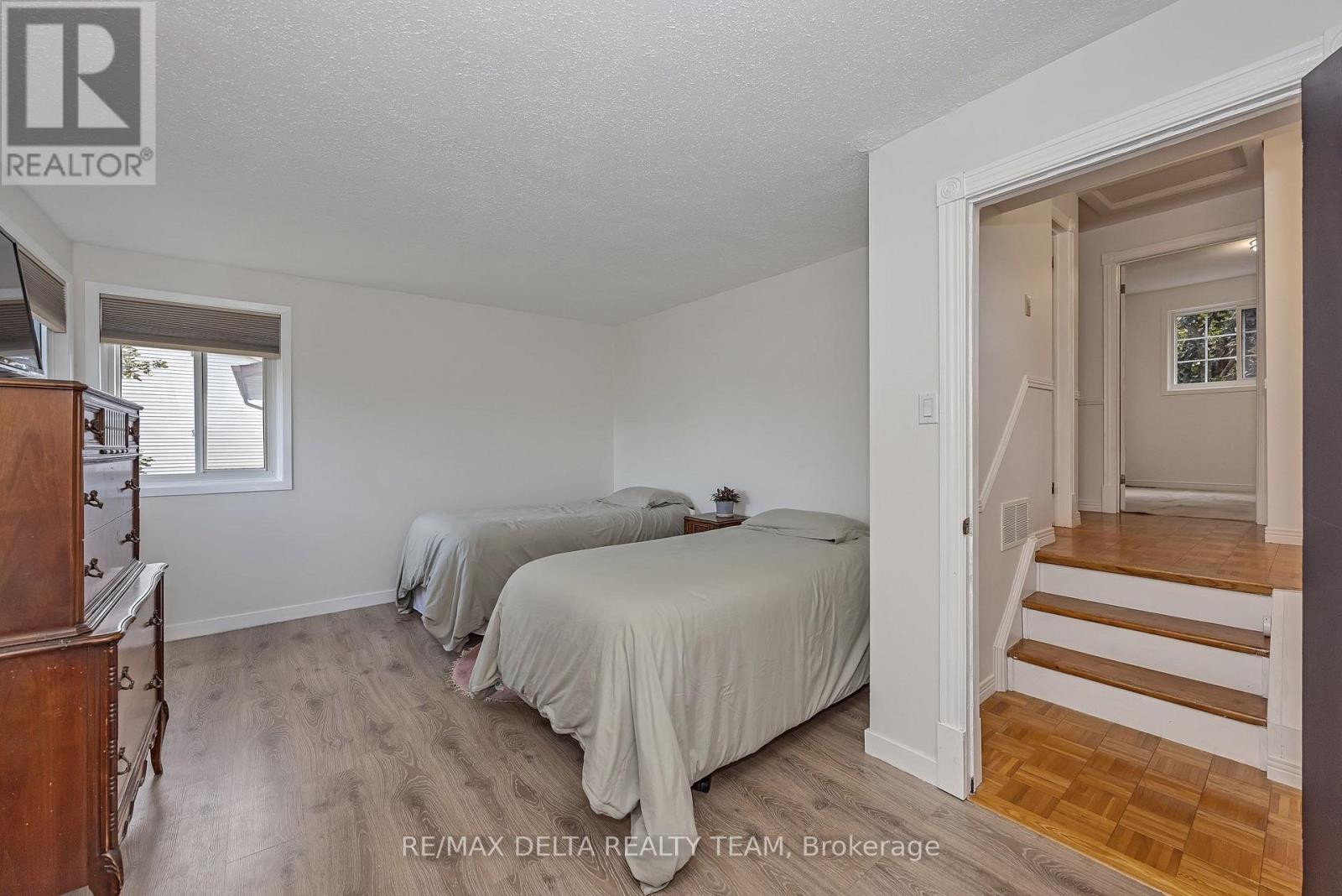 435 DUVERNAY DRIVE - Image 18
