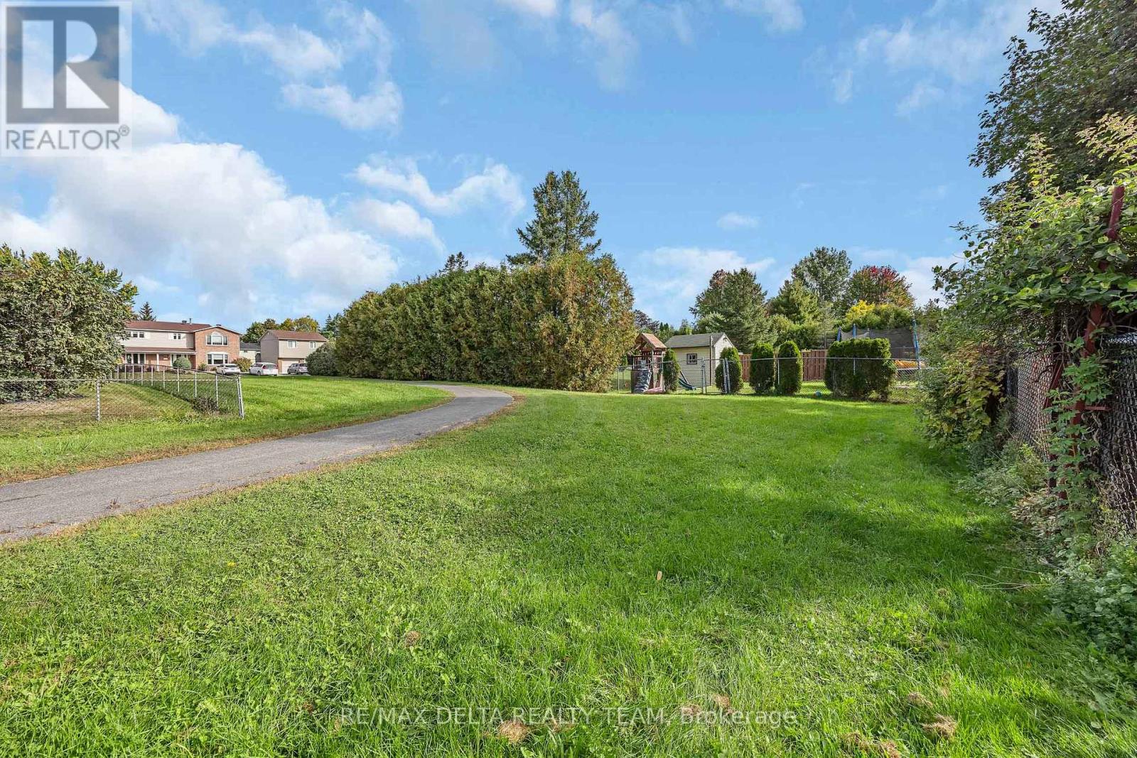 435 DUVERNAY DRIVE - 38