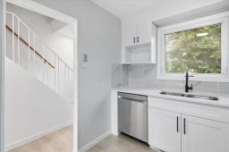 366 Houde Drive, Winnipeg, MB R3V1C8 Photo 8