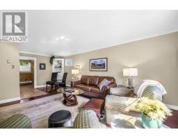 23 Long Pond Road thumbnail 17
