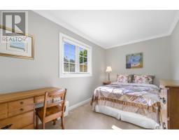 23 Long Pond Road thumbnail 30