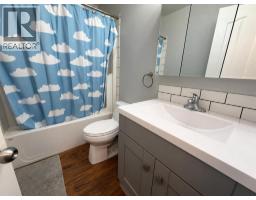 220 Mcgill Boulevard W - photo 7