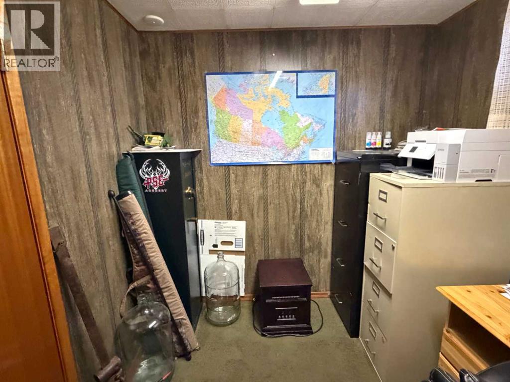 Photo 32