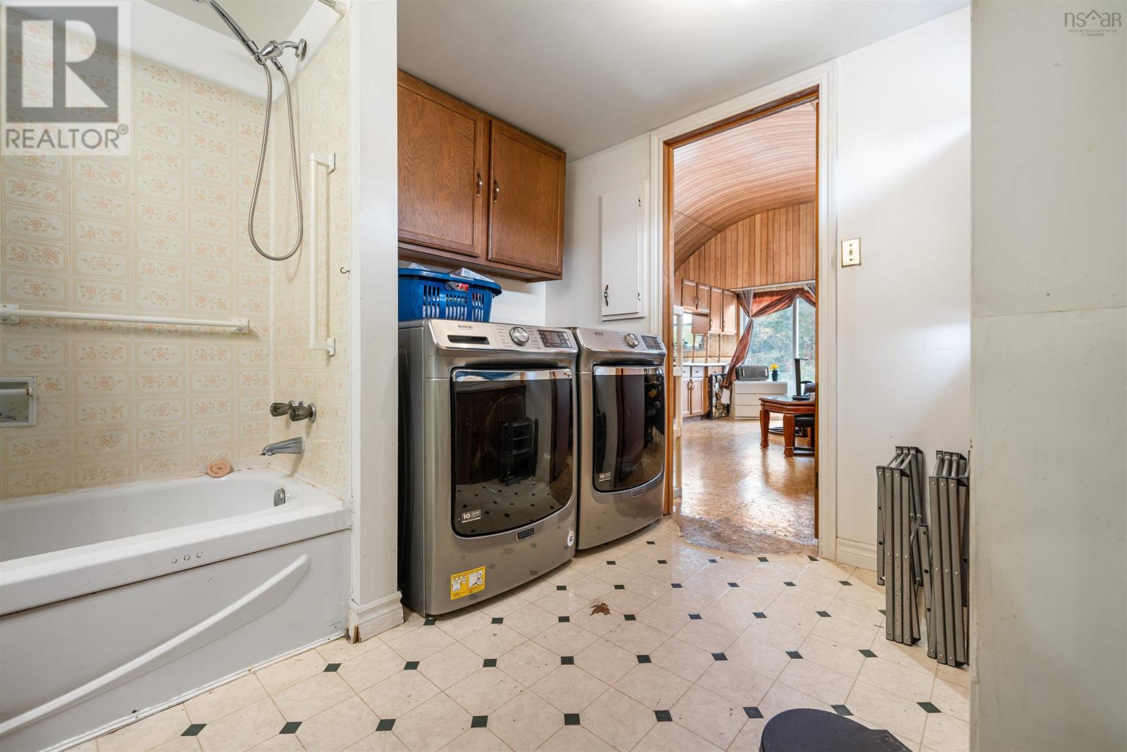 1268 Plains Road - Image 16