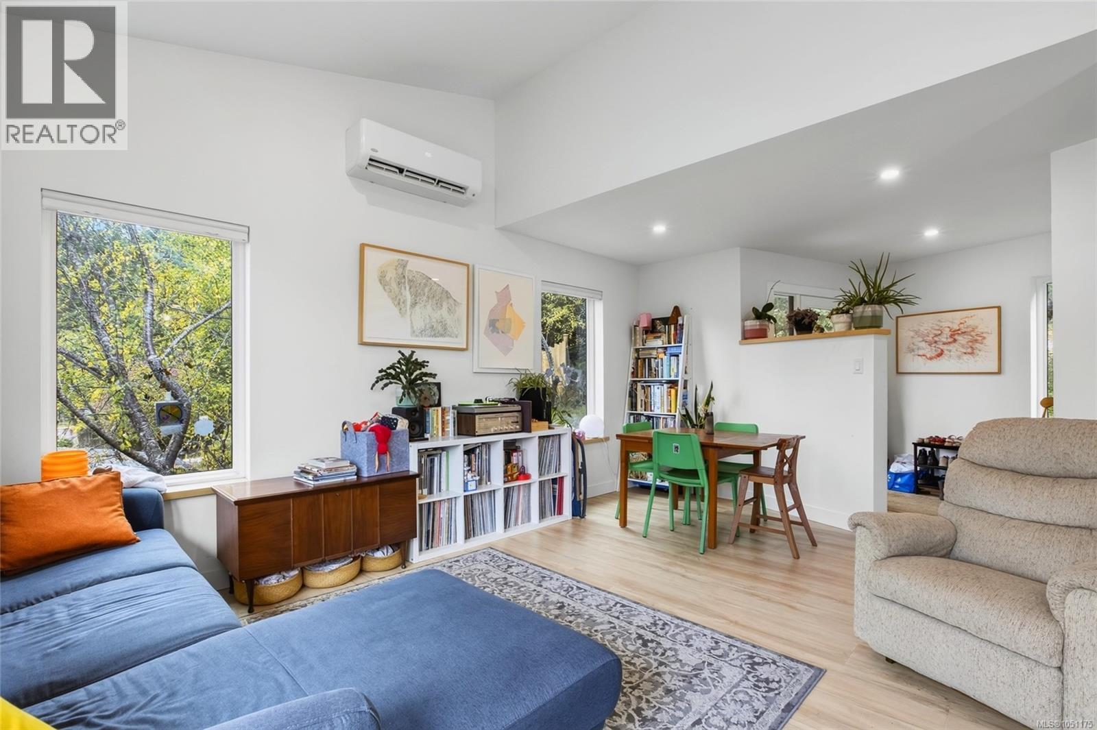2522 Dunsmuir Ave - 14