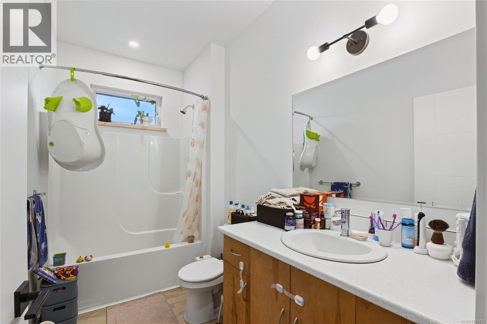 2522 Dunsmuir Ave - 23