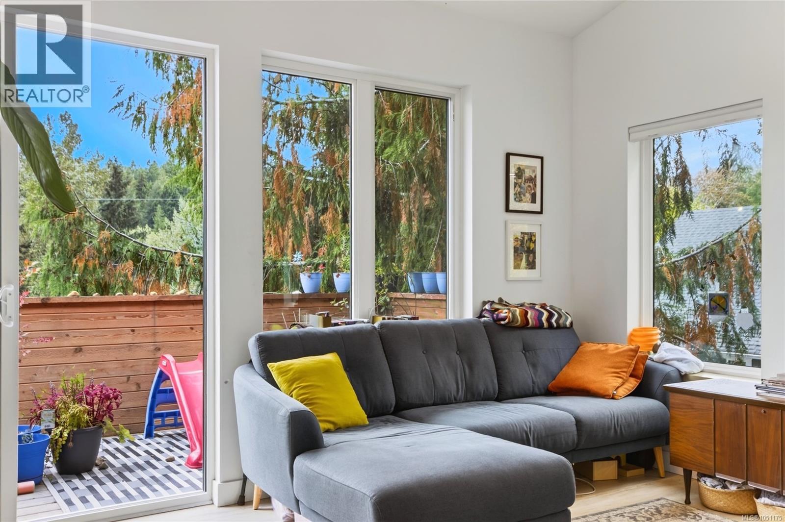 2522 Dunsmuir Ave - Image 18