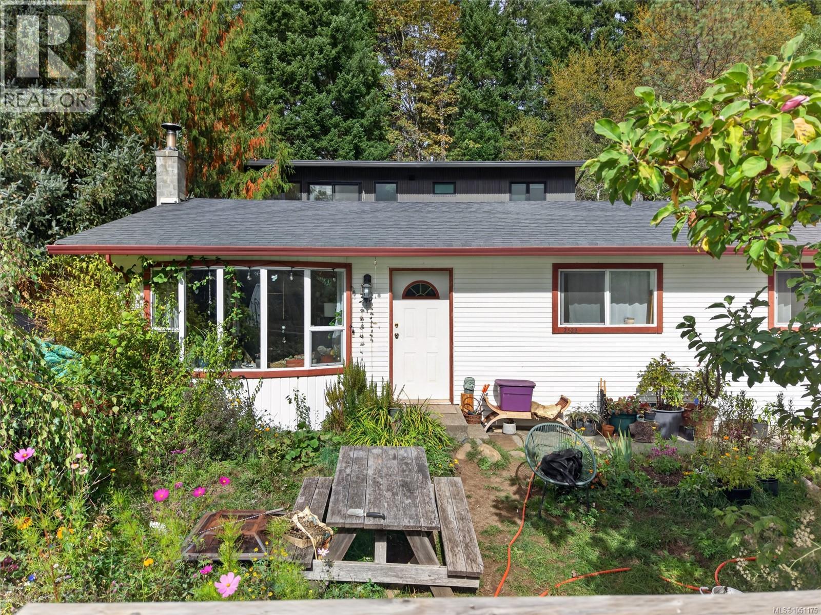 2522 Dunsmuir Ave - 26