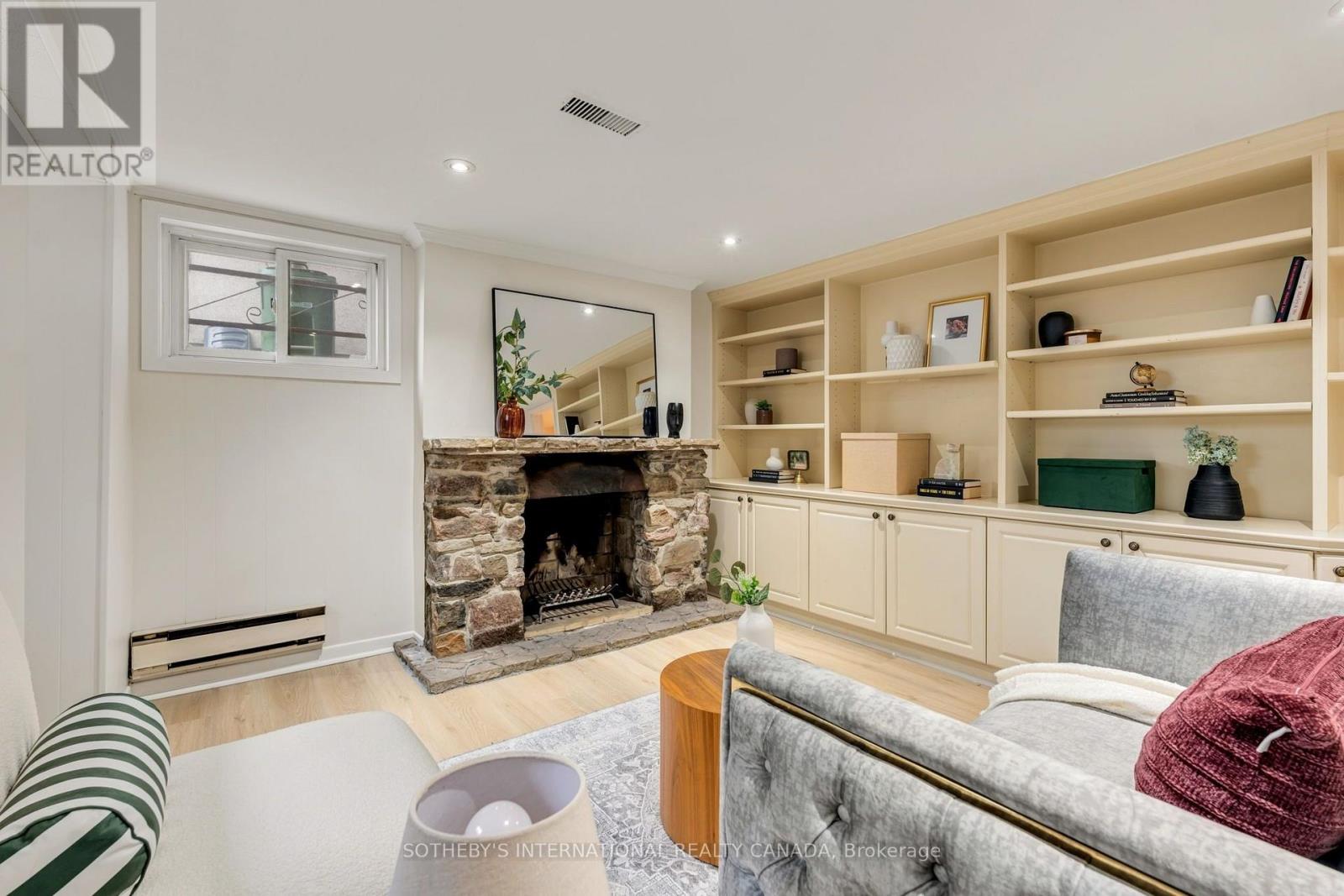 122 Brentcliffe Road, Toronto, ON photo 32