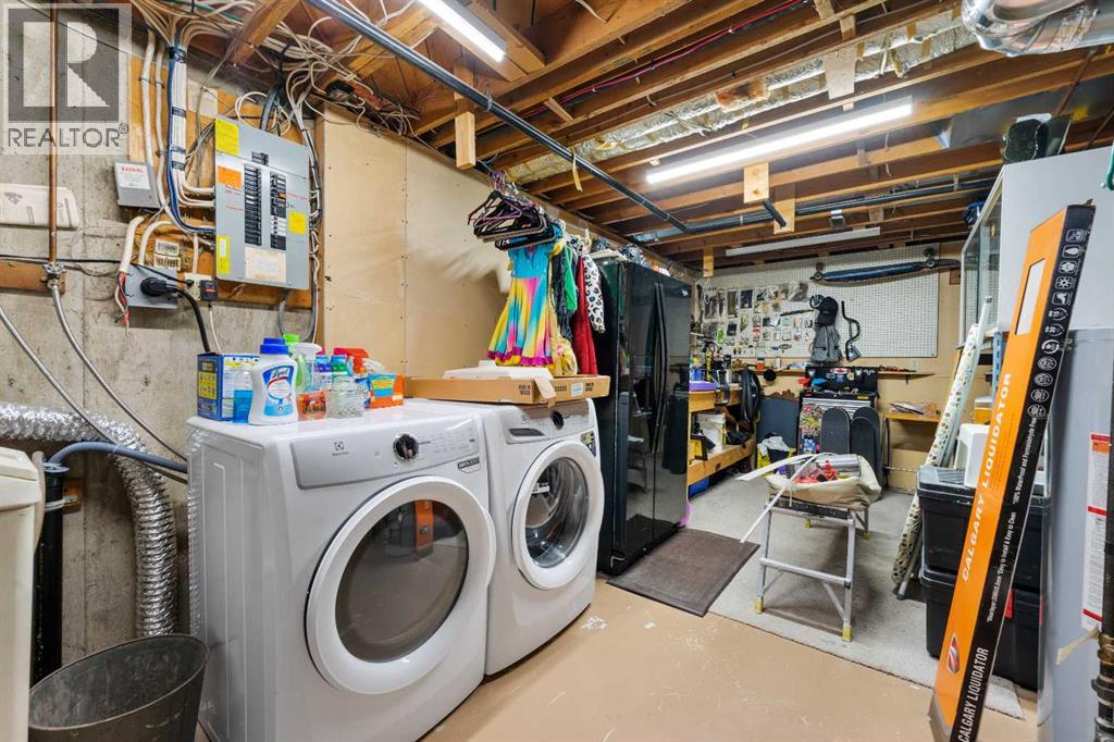479 Bracewood Crescent SW - 46