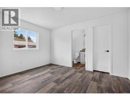 2104 Pemberton Pl, Comox, BC V9M3P8 Photo 16