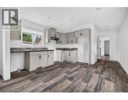 2104 Pemberton Pl, Comox, BC V9M3P8 Photo 11