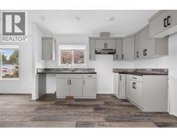 2104 Pemberton Pl, Comox, BC V9M3P8 Photo 12