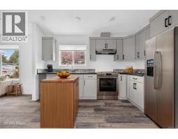 2104 Pemberton Pl, Comox, BC V9M3P8 Photo 40