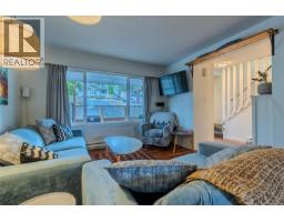 832 Holly Hill Rd, Nanaimo, BC V9R5T1 Photo 13