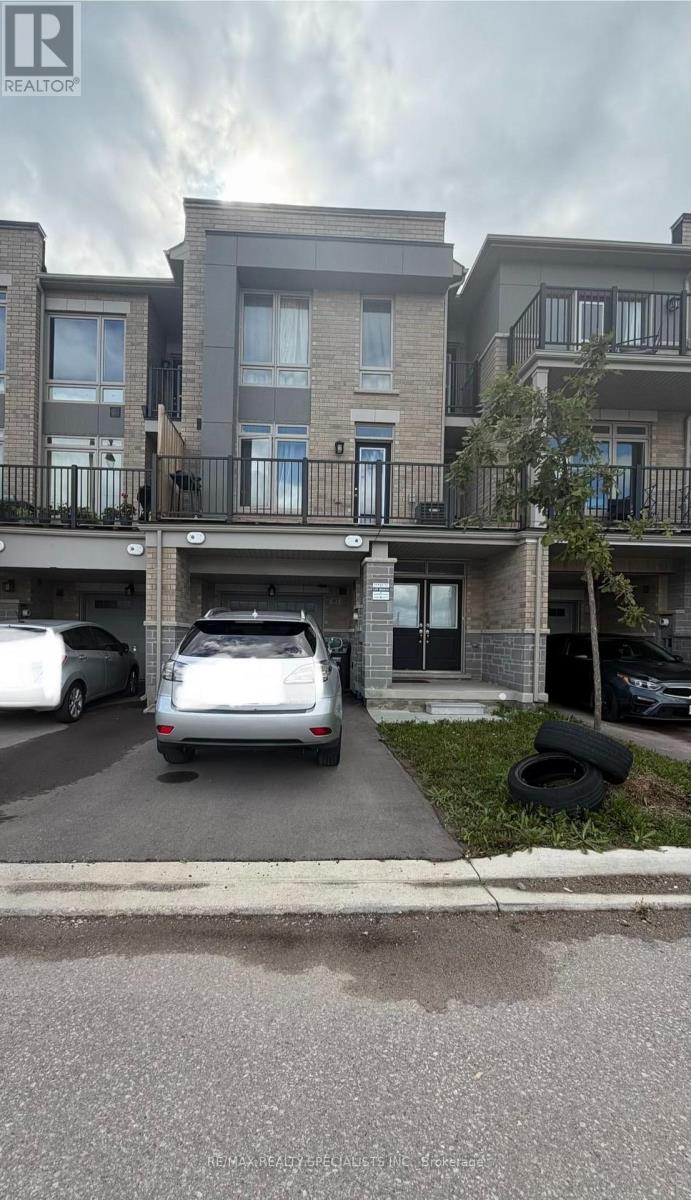 80 DONALD FICHT CRESCENT - 1