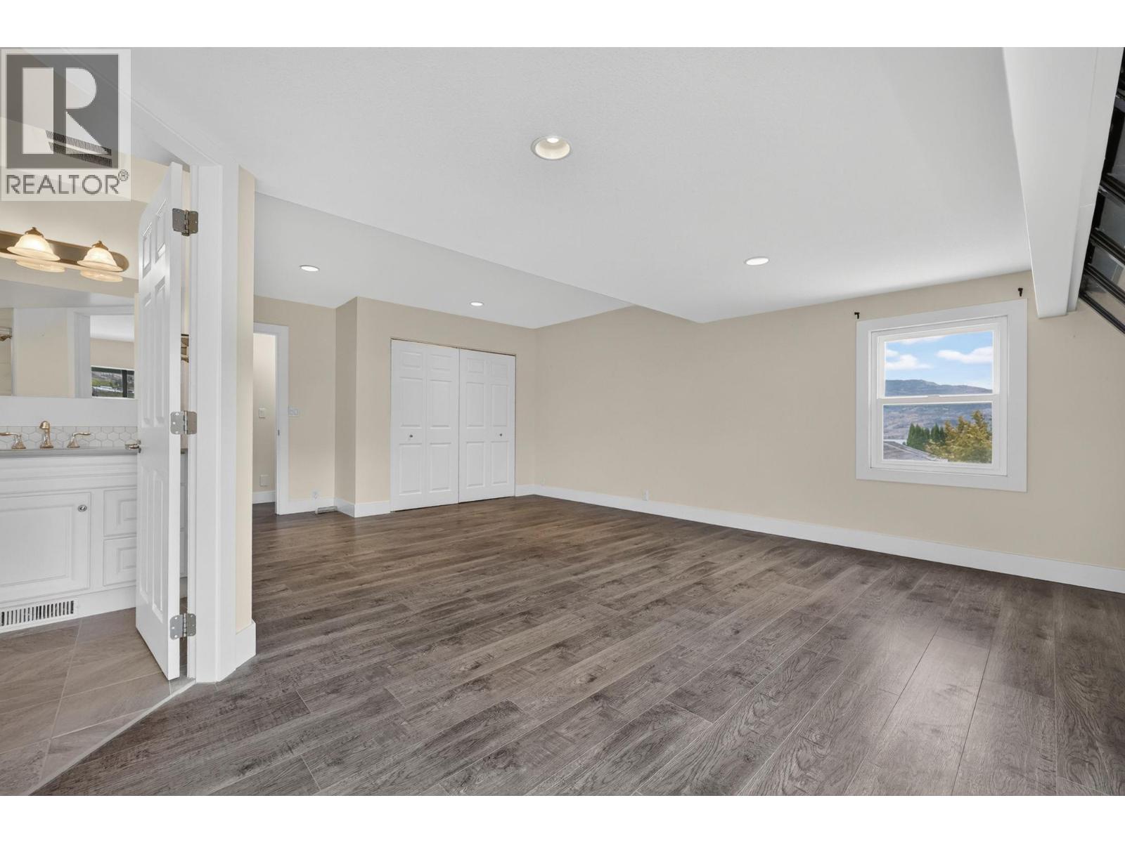2571 Pineridge Place - 26