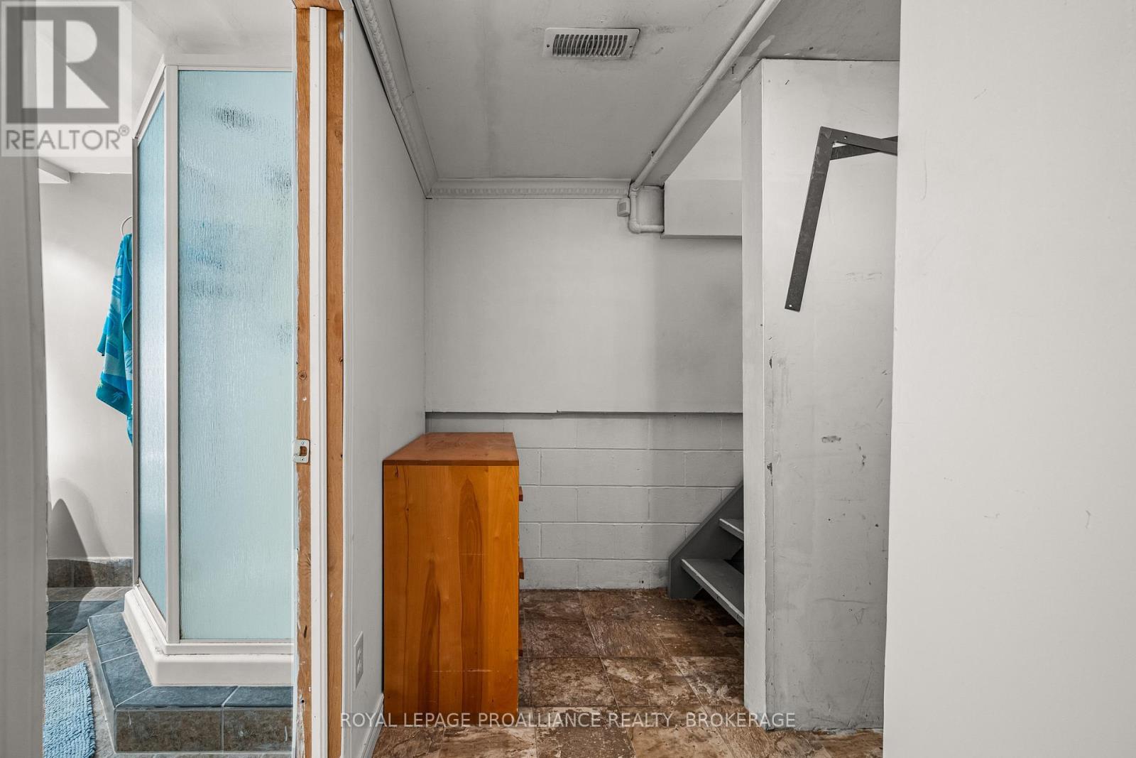 42 WYCLIFFE CRESCENT - Image 23