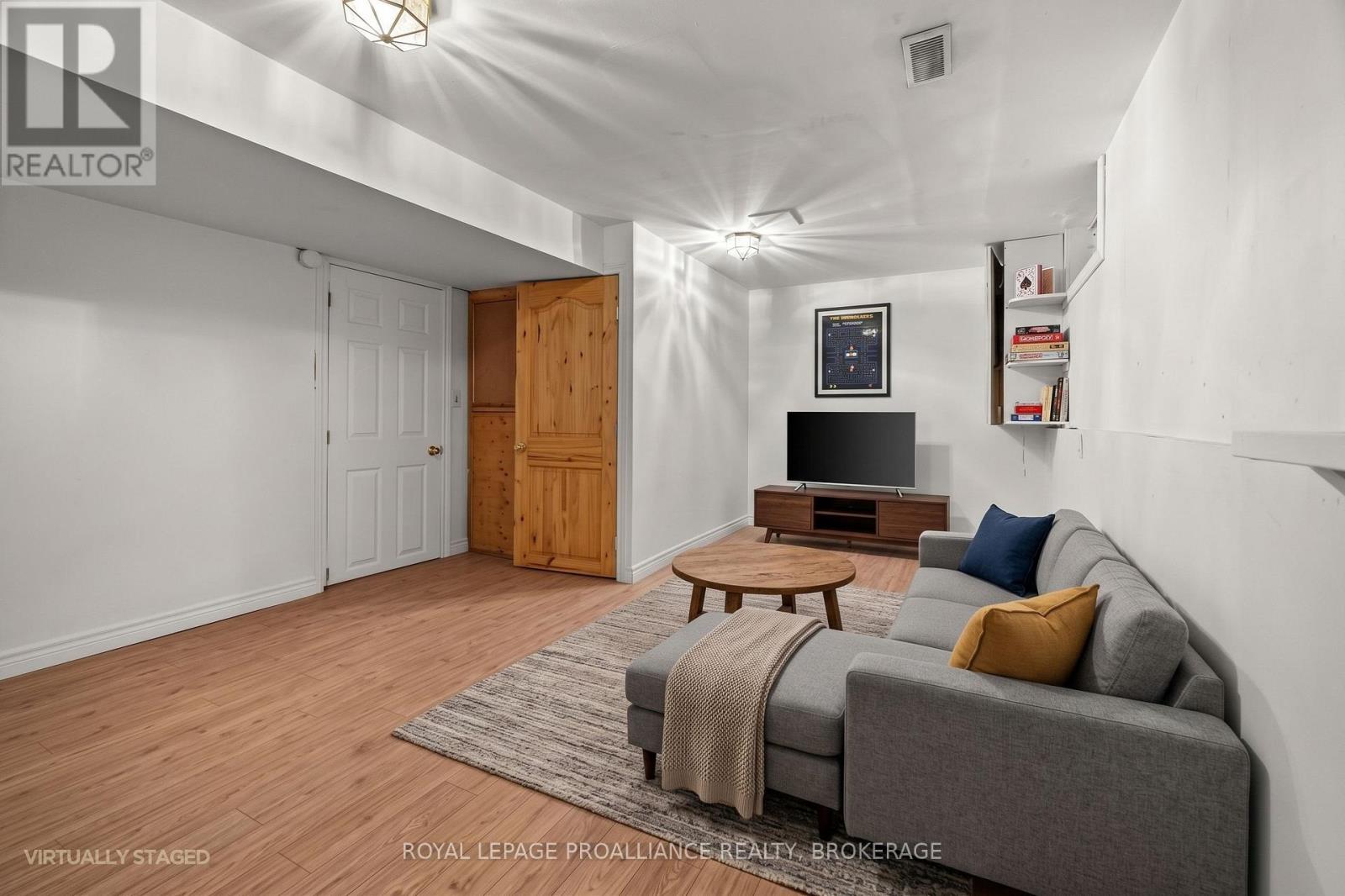 42 WYCLIFFE CRESCENT - Image 29