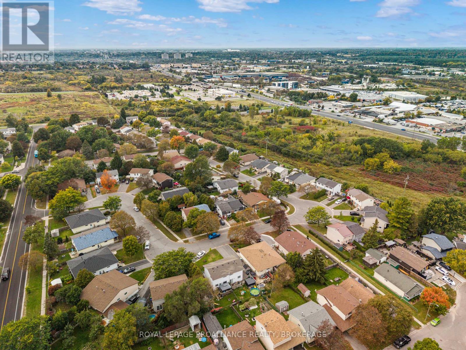 42 WYCLIFFE CRESCENT - 39