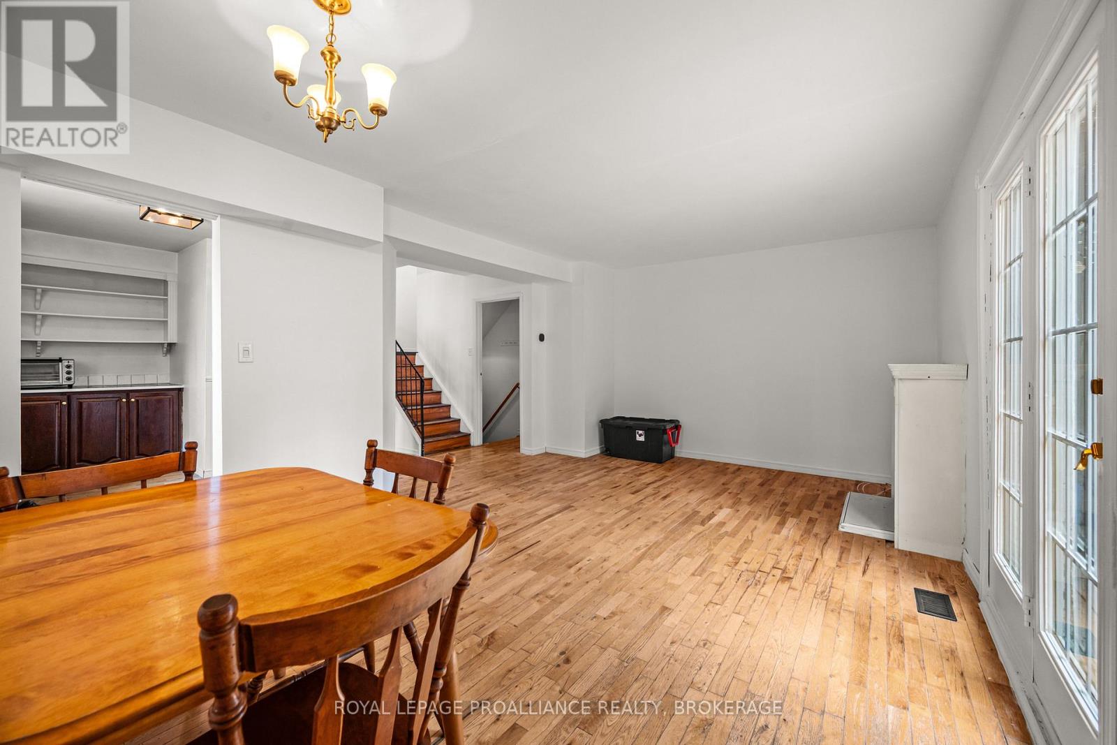 42 WYCLIFFE CRESCENT - 9