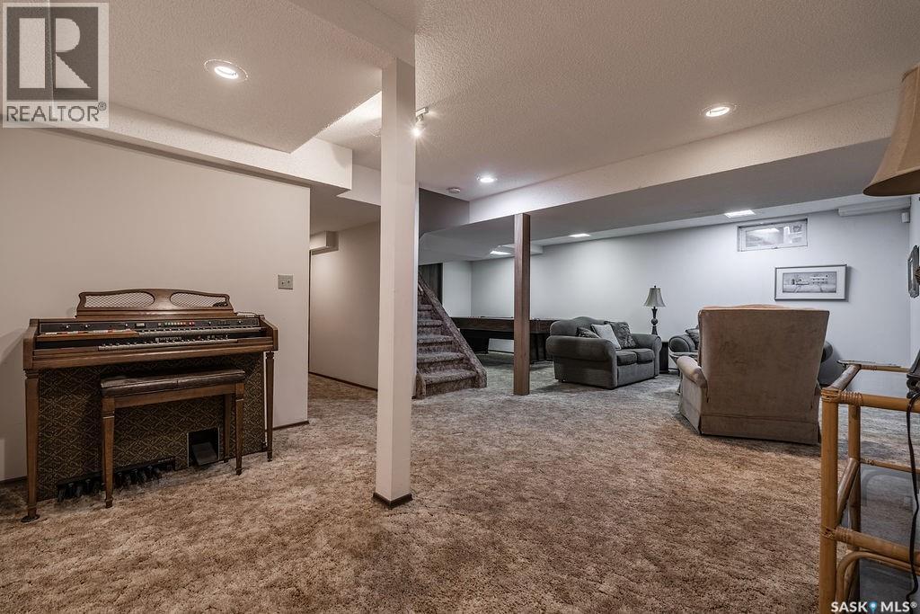 122 Wakaw CRESCENT - 32