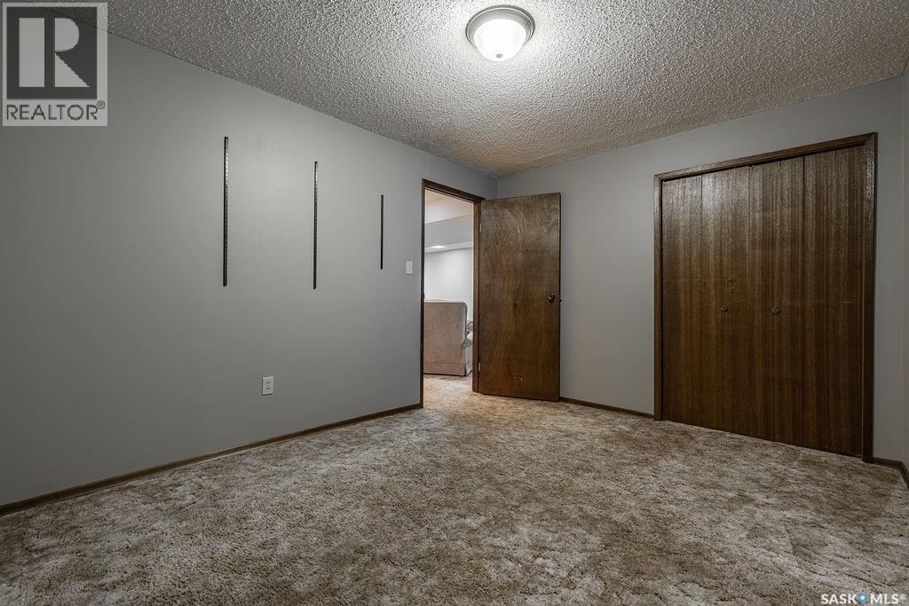 122 Wakaw CRESCENT - 35