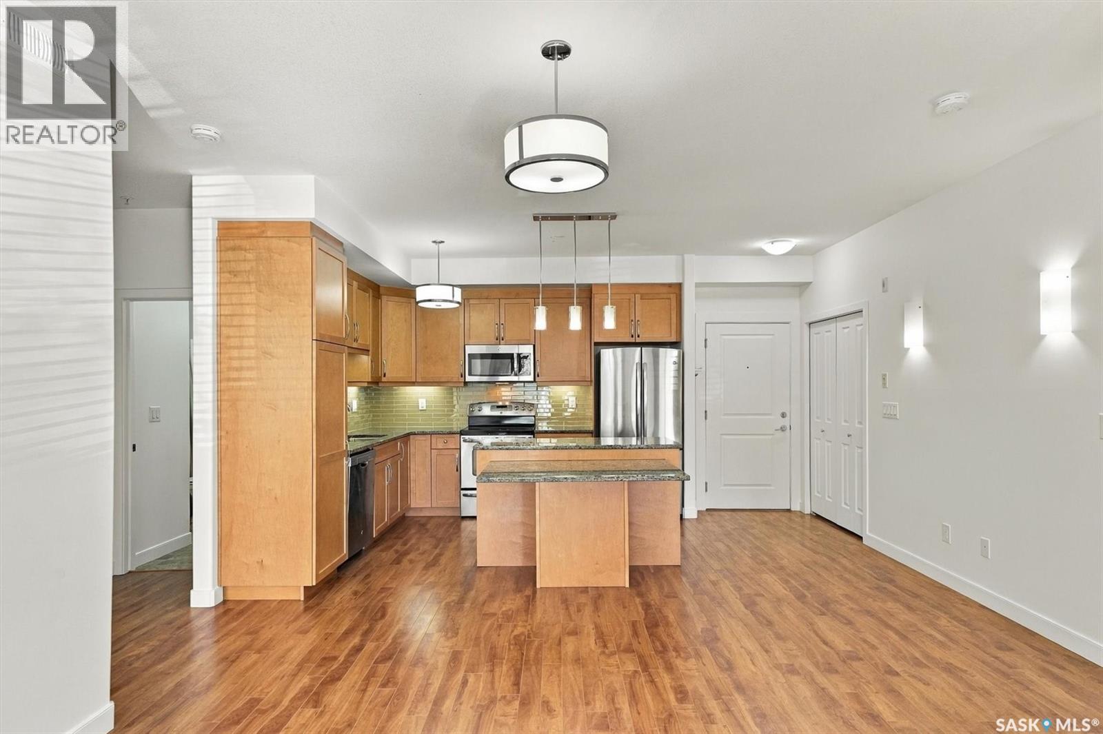 #111 1035 Moss AVENUE - 10