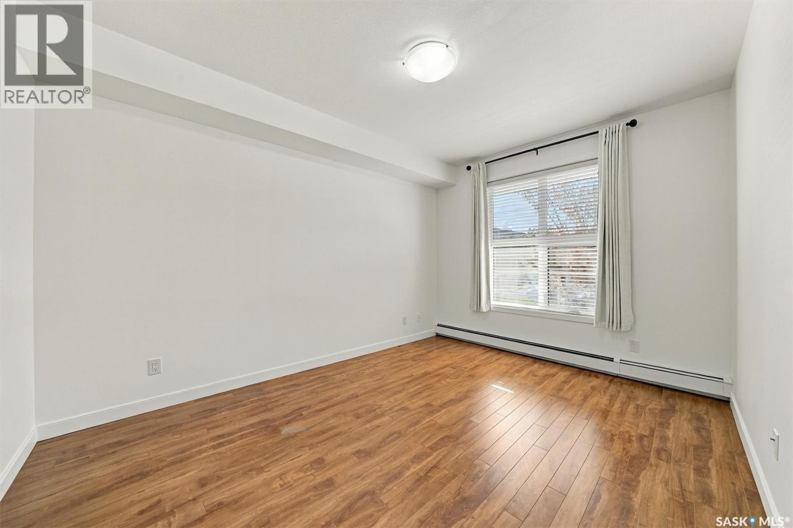 #111 1035 Moss AVENUE - 17