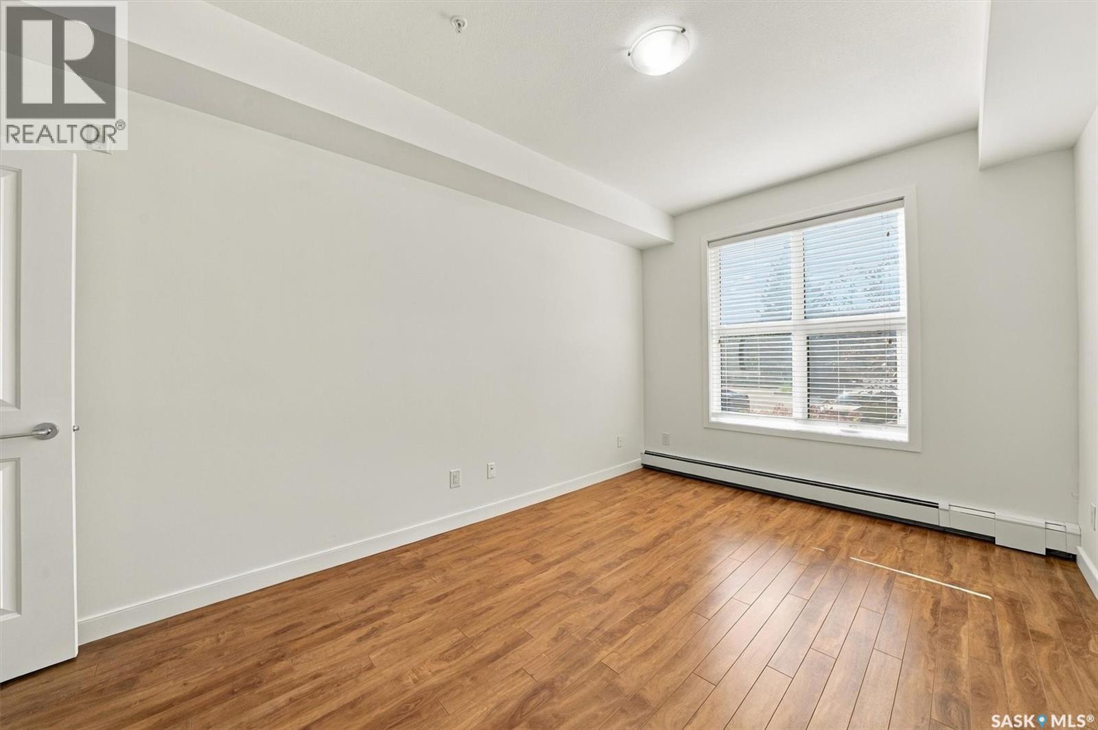 #111 1035 Moss AVENUE - 27