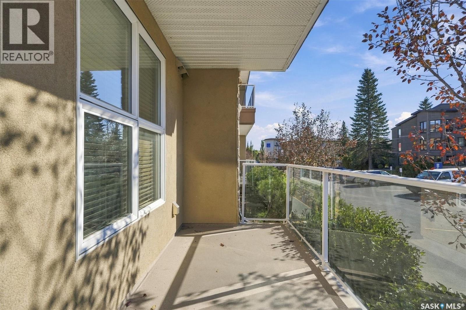 #111 1035 Moss AVENUE - 34