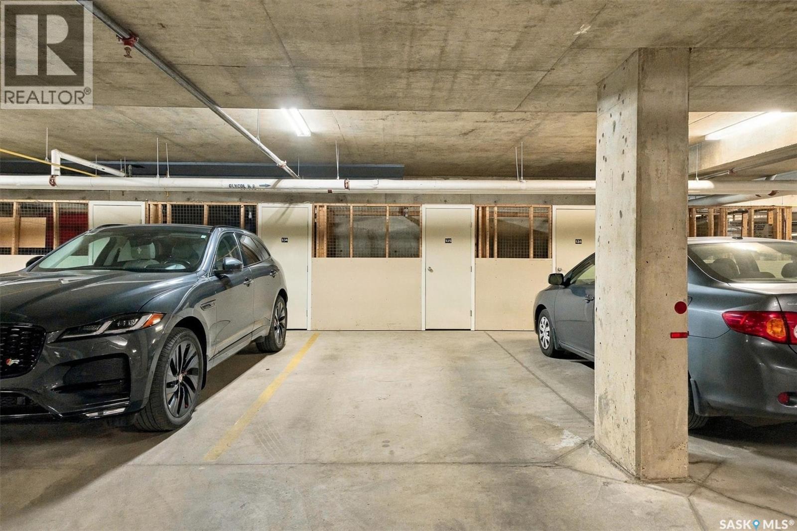 #111 1035 Moss AVENUE - 43