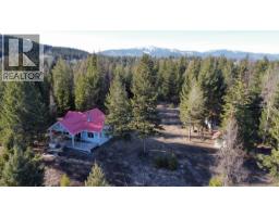 1475 Courtenay Brown Road, Bridesville