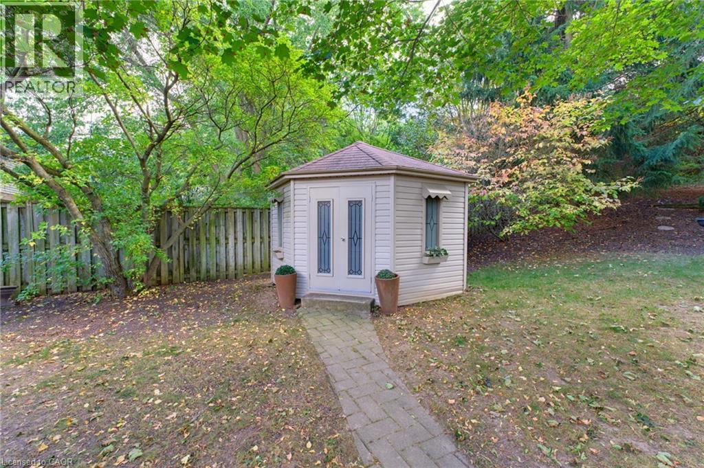 77 YELLOW BIRCH Drive - 36
