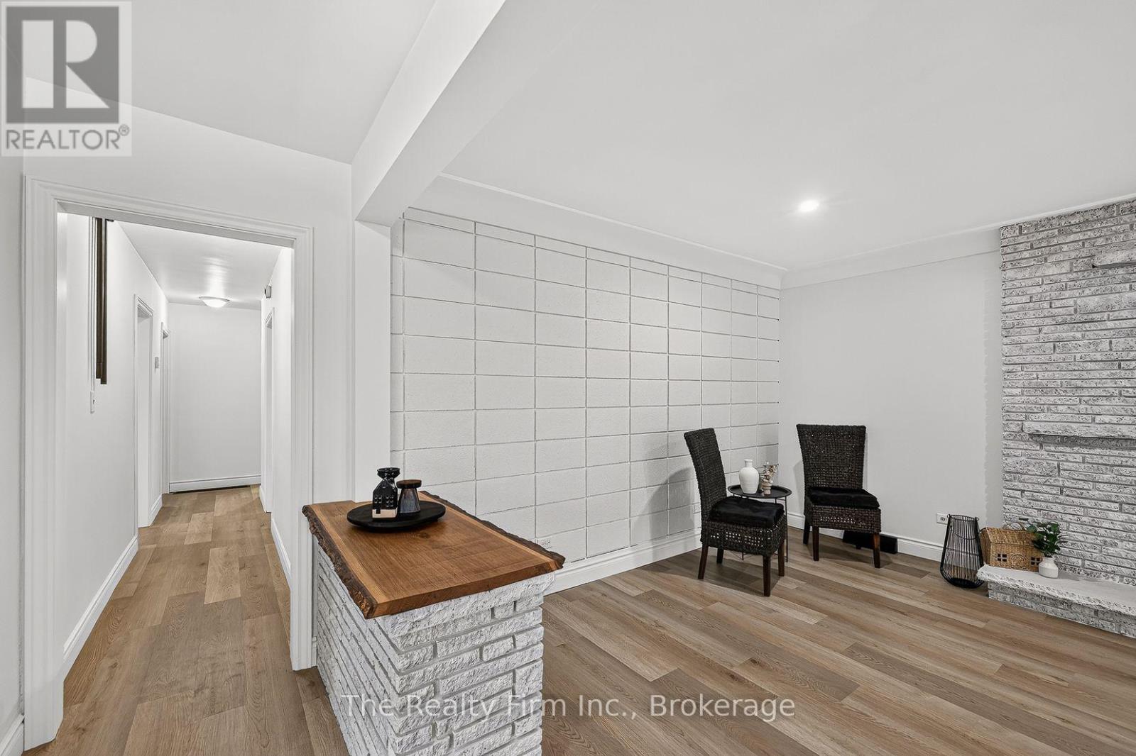 845 SLOANE STREET - 21