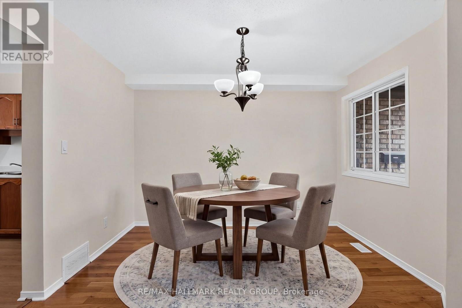 49 ROBARTS CRESCENT - Image 9