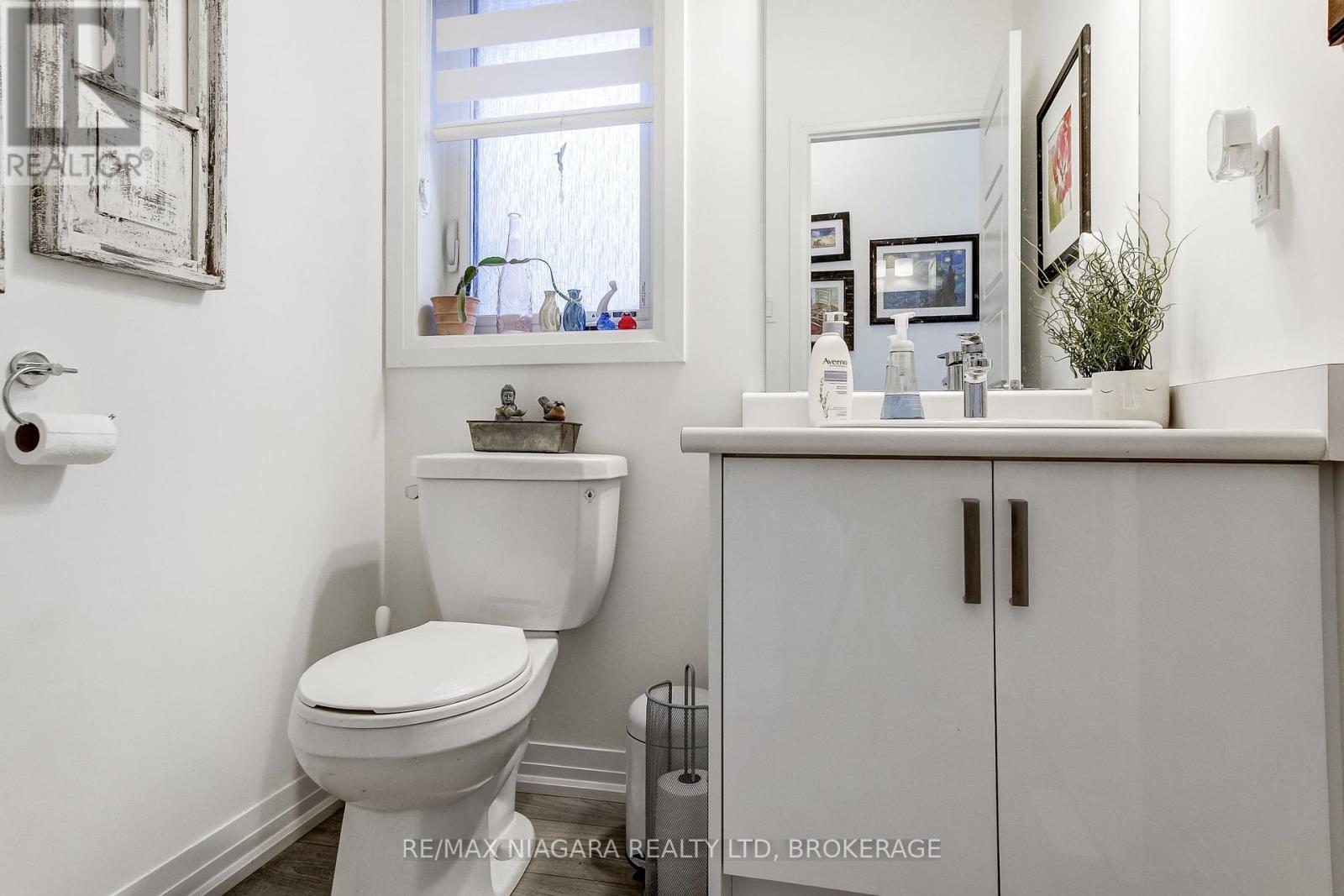 10 INGALLS AVENUE - 9
