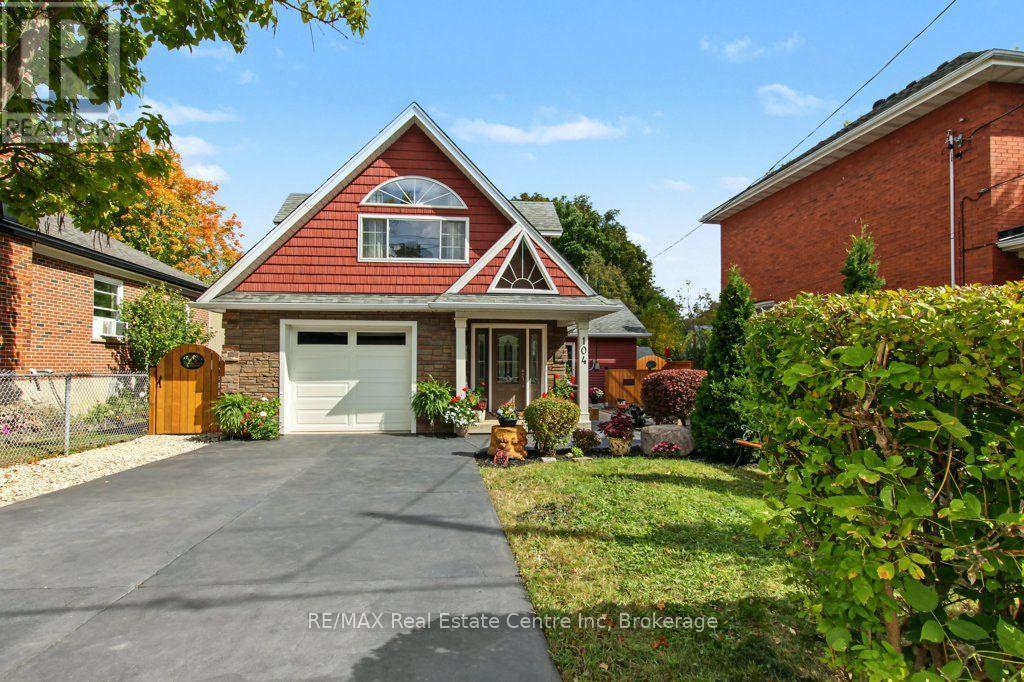104 JOHNSTON STREET - 3