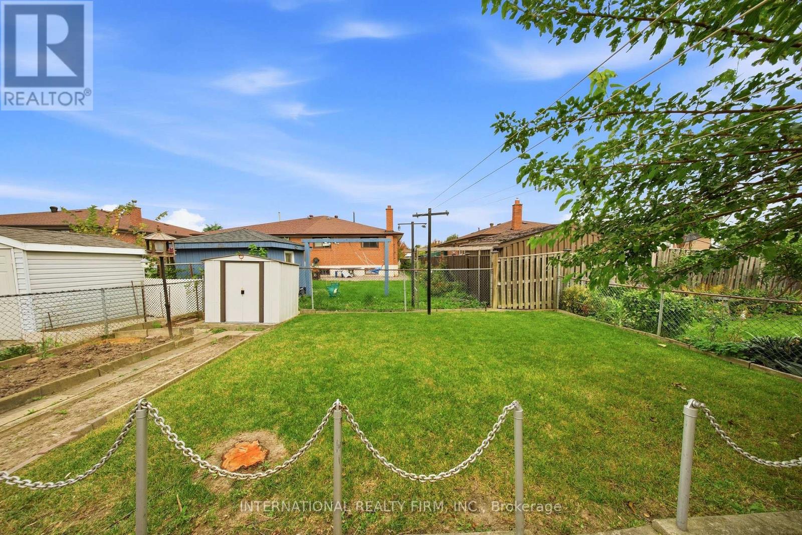 92 ANDREW PARK - Image 24