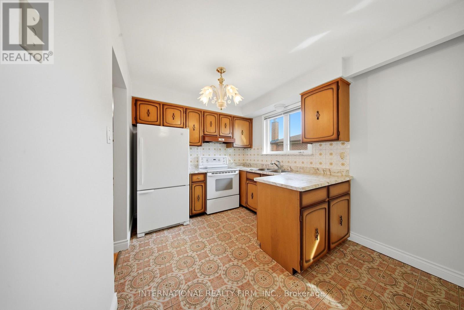 92 ANDREW PARK, Vaughan (West Woodbridge) — photo 6