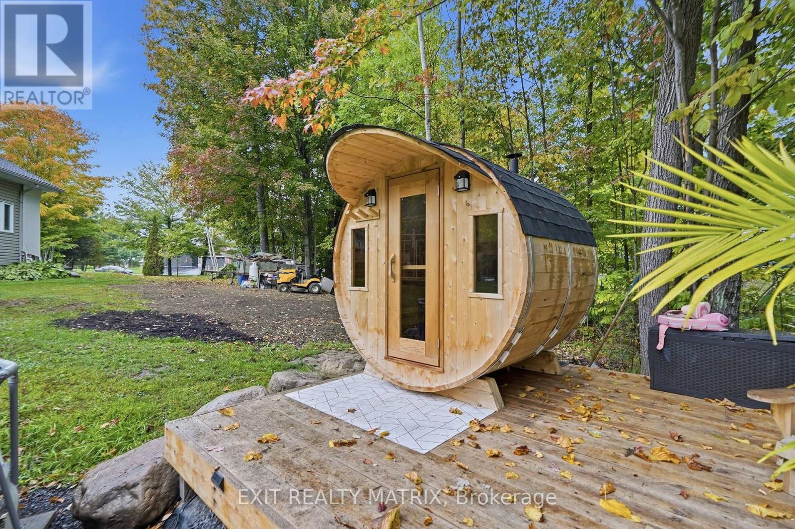 710 DU PARC ROAD - 36