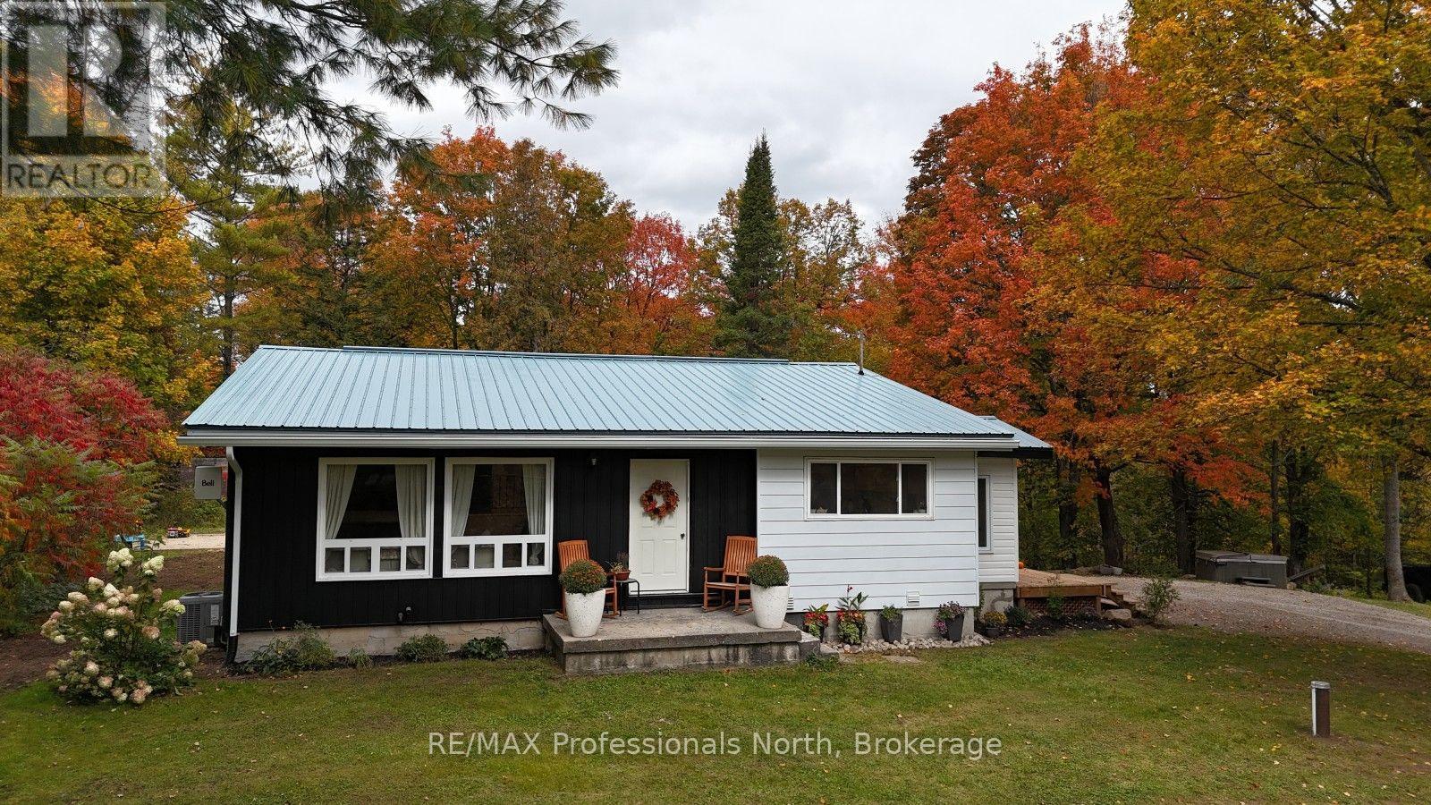 10417 COUNTY ROAD 503, Highlands East (Glamorgan)