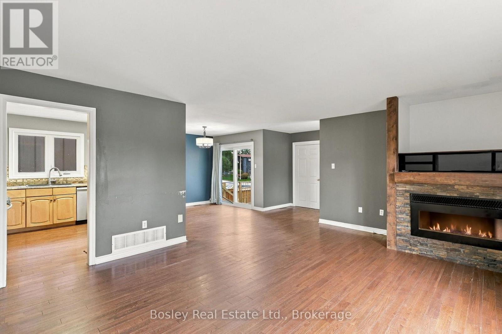 3 SHIRLEY COURT - 13