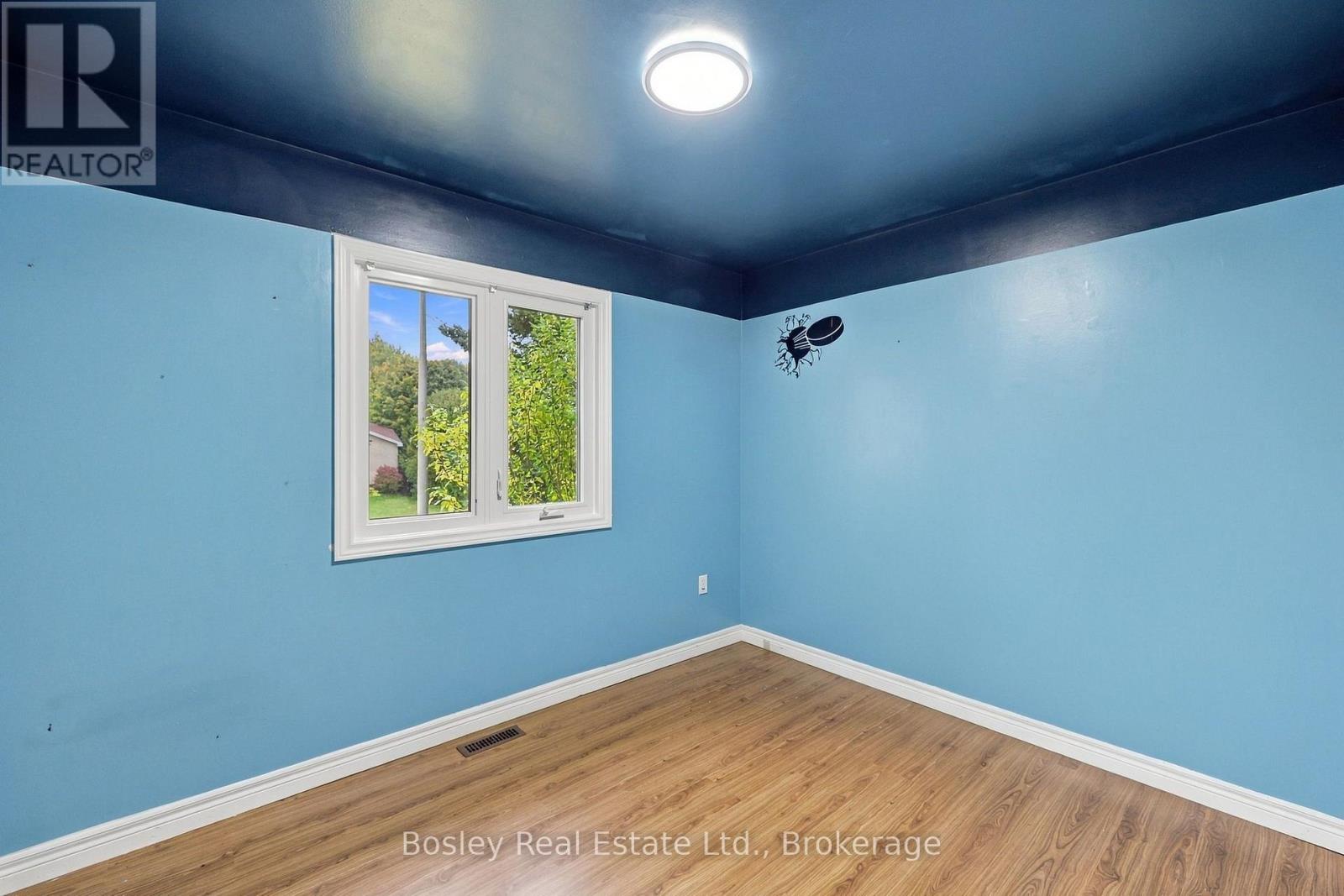 3 SHIRLEY COURT - 21