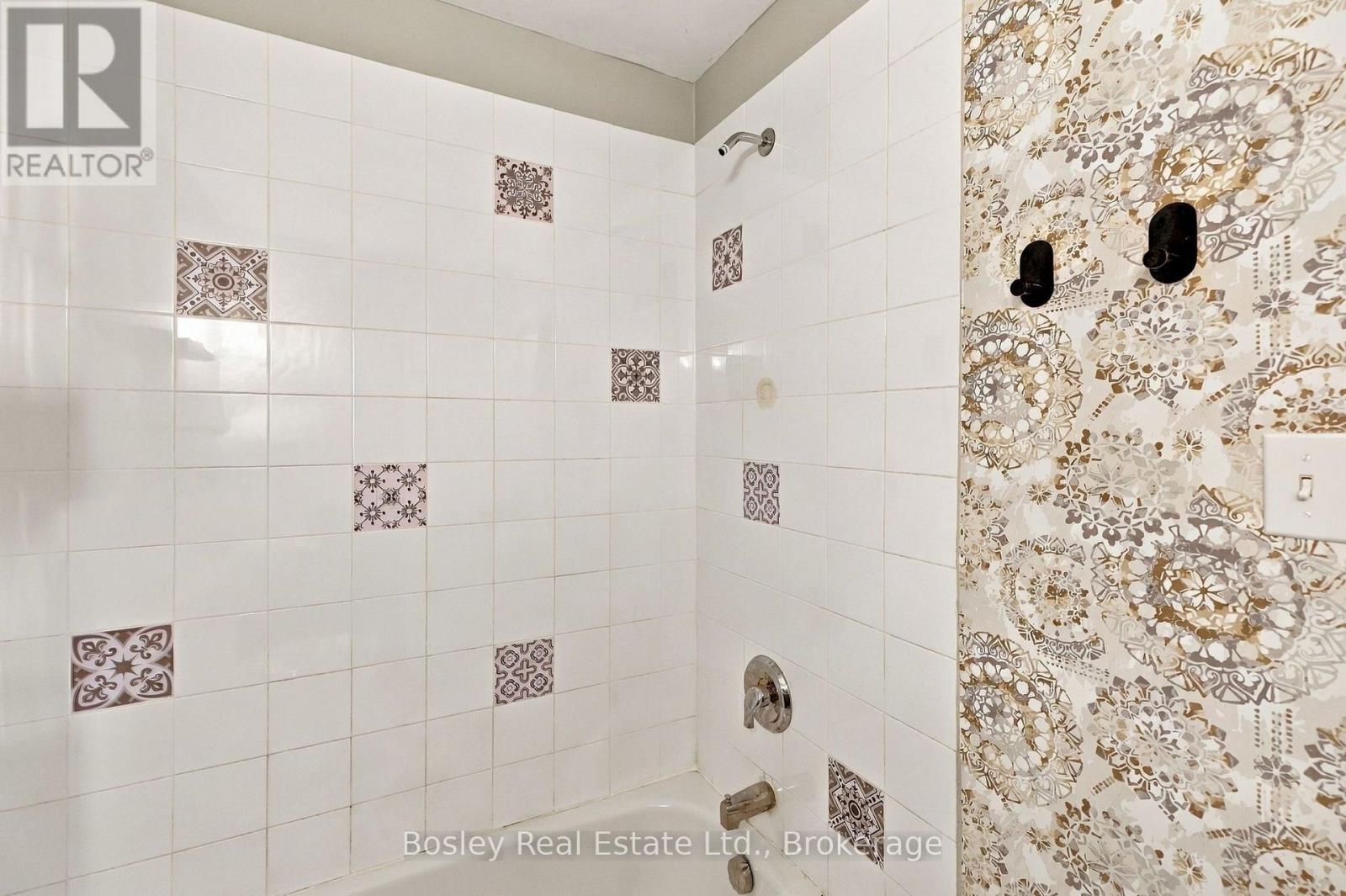 3 SHIRLEY COURT - Image 24