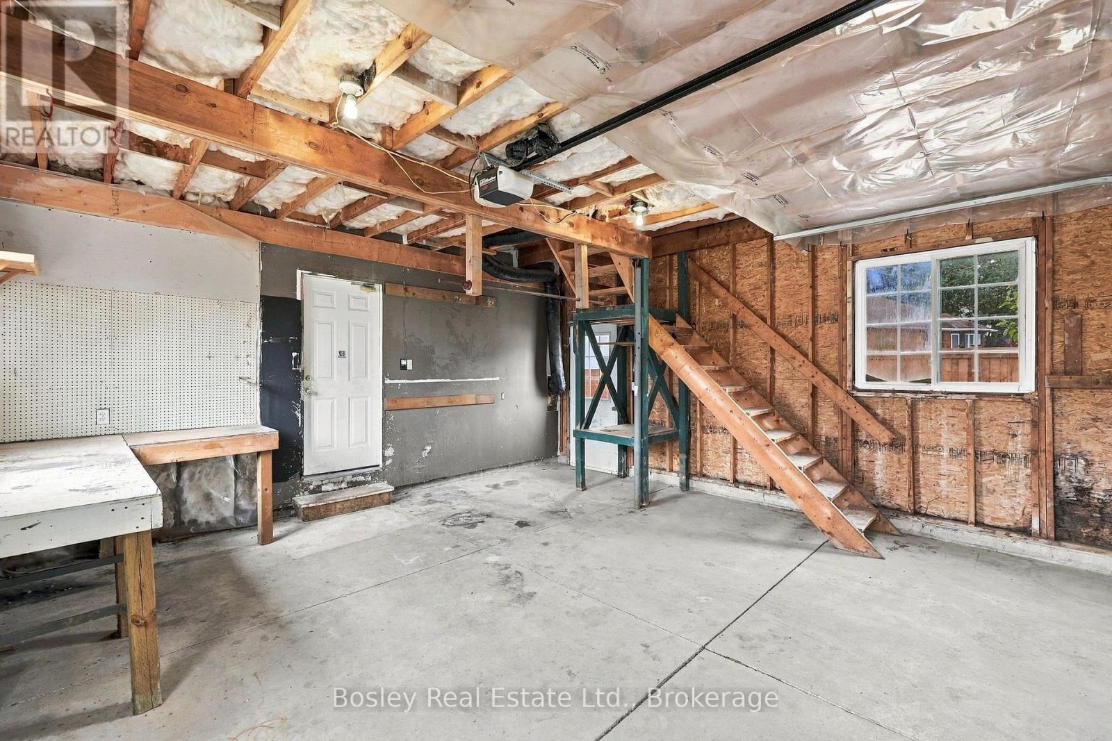 3 SHIRLEY COURT - 34