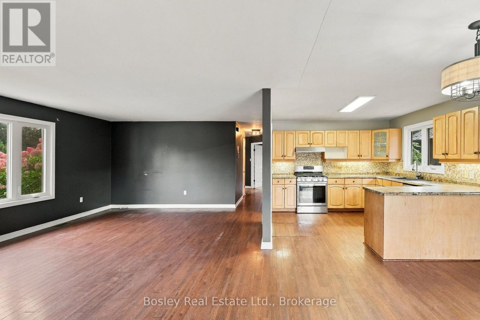 3 SHIRLEY COURT - 9