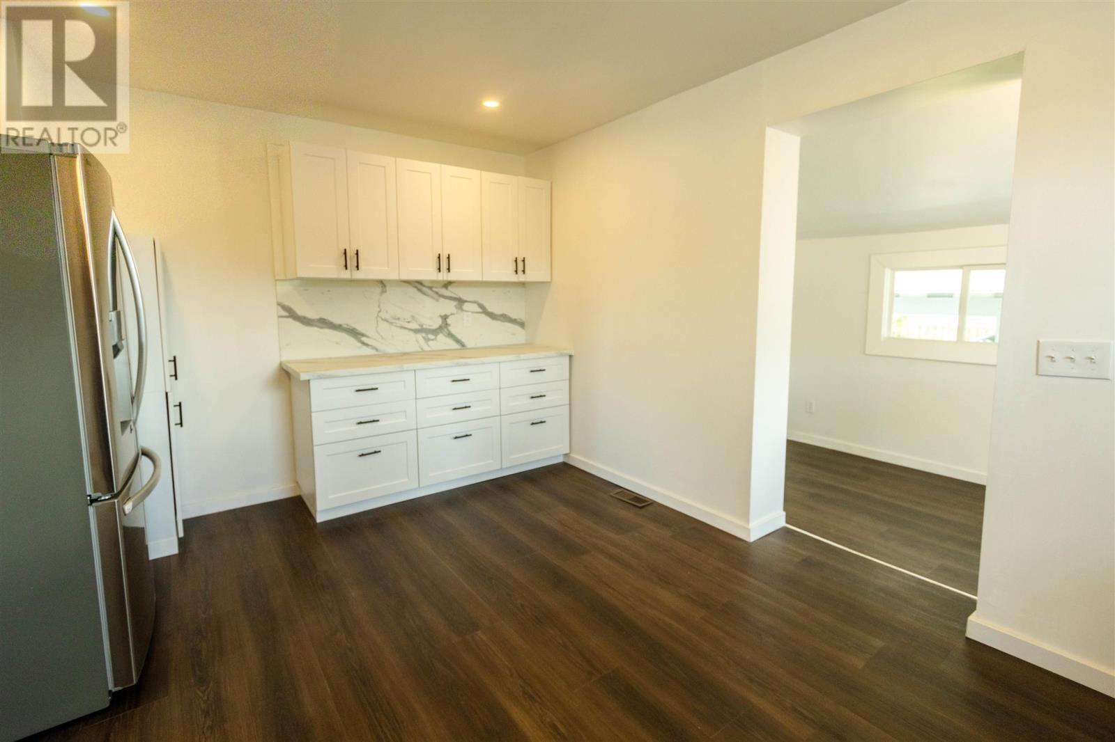 13 Stevens ST - 19